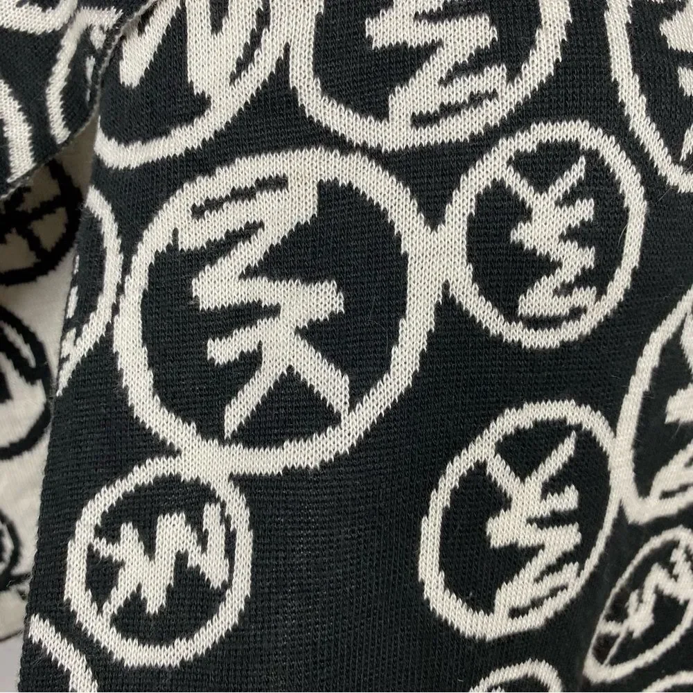 Michael Kors Signature Logo Knit Reversible Scarf in black white acrylic 64x10
